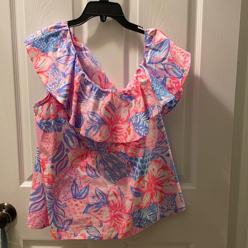 Lilly Pulitzer, the shoulder top. Like new, barely worn.